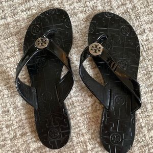 Tory Burch size 7 almost new